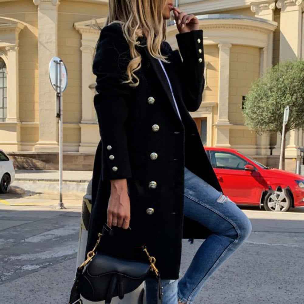 Long manteau d'hiver élégant avec col montant
