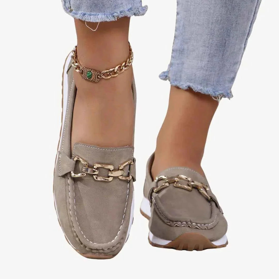 Mocassins pour femmes avec chaîne métallique