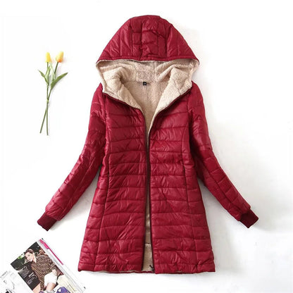 Manteau à capuche femme moderne sportif