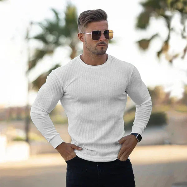 Pull tricoté homme Slim Fit moderne