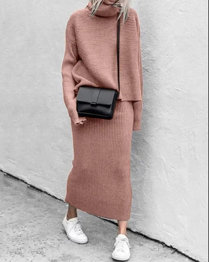 Ensemble élégant robe et col montant deux pièces