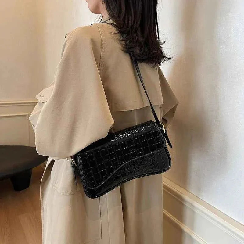 Mila - Cartable Femme Design Ondulé Structuré