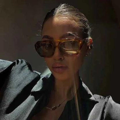 Mila - Lunettes de soleil oversize tendance avec monture carrée et dégradé de couleur