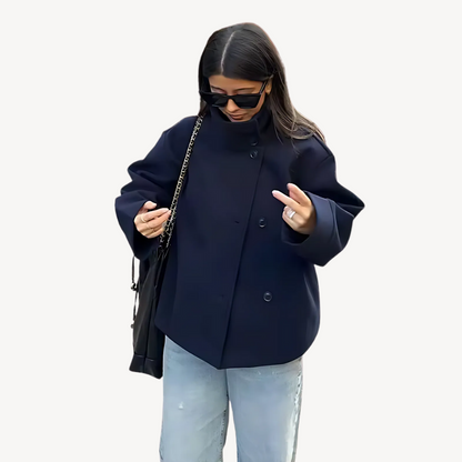 Manteau élégant pour femme avec boutons