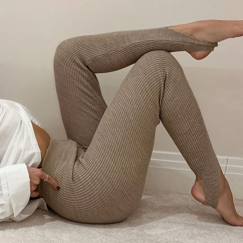 Legging côtelé tendance avec fente stylée à l'ourlet