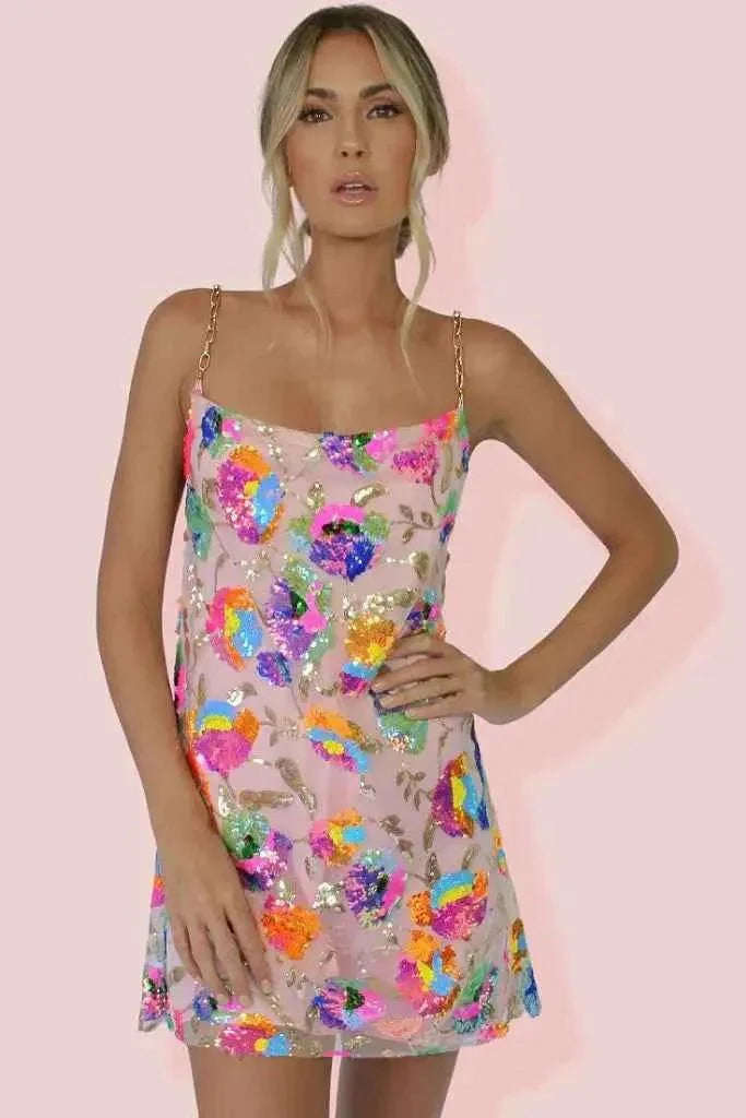 Robe courte glamour à sequins et motifs floraux