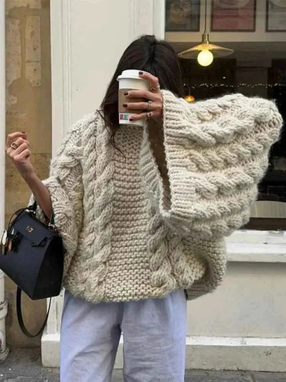 Nola – Grand pull bohème pour femme avec torsades et manches ajourées