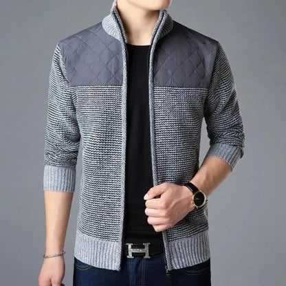 Gilet pull élégant homme moderne