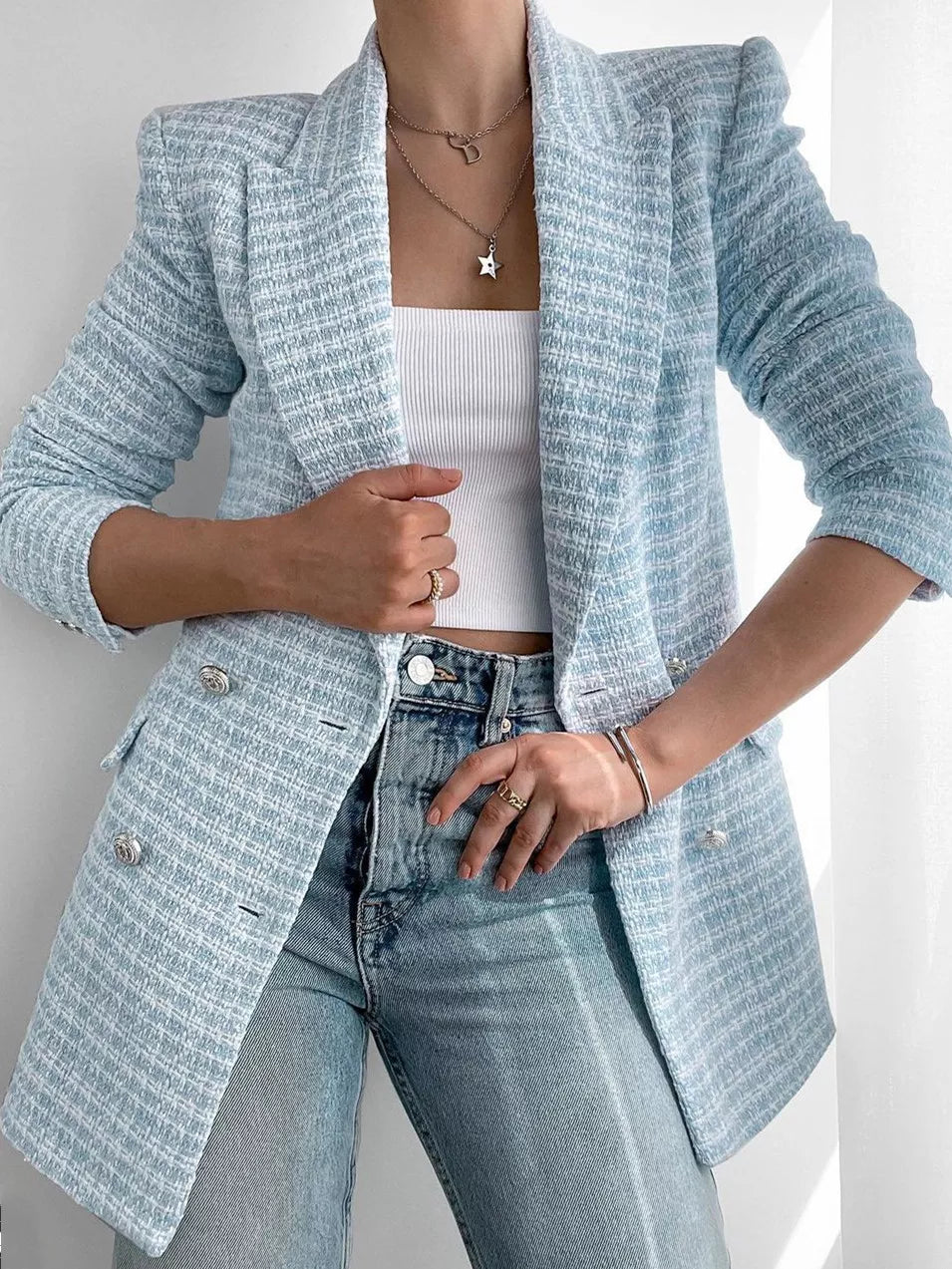 Blazer élégant pour femme bleu clair fermeture boutonnée
