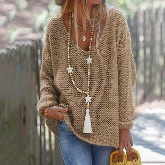 Pull tricoté élégant pour femme au design moderne