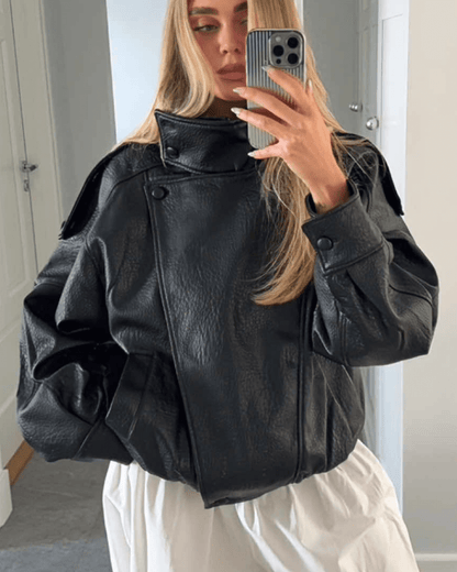 Blouson en cuir élégant à coupe asymétrique