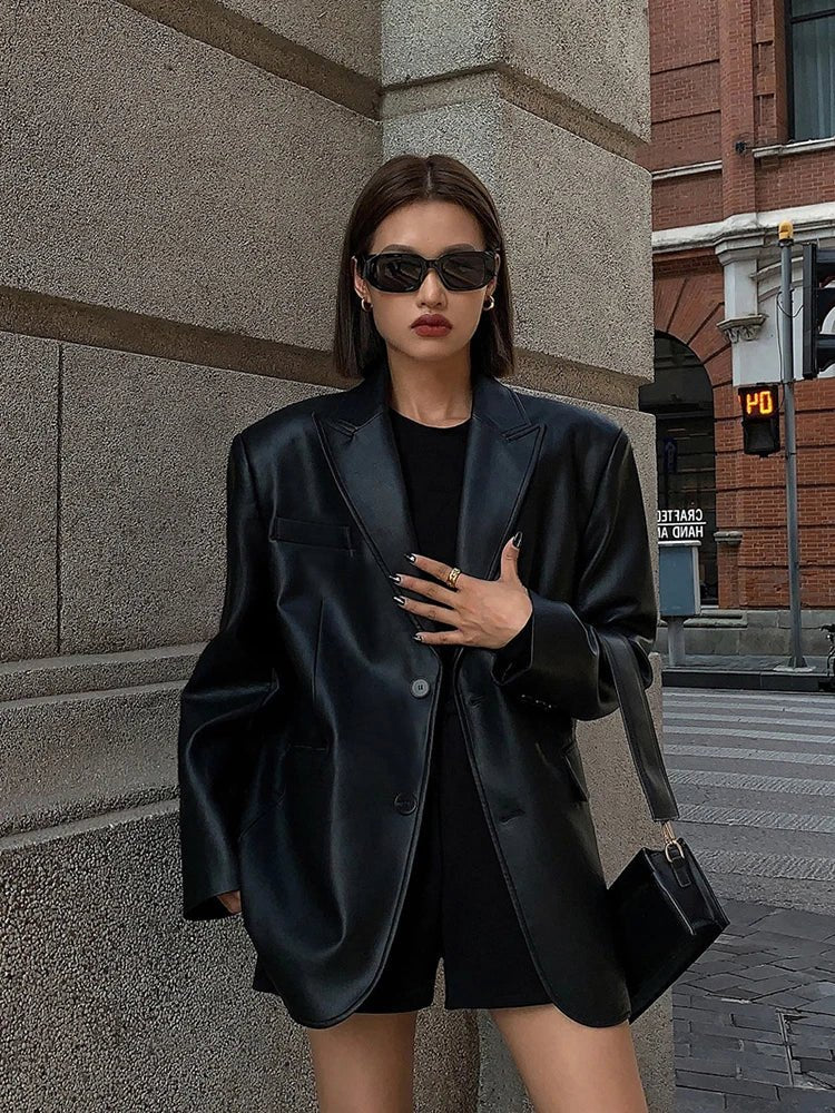 Veste oversize en cuir végétalien tendance