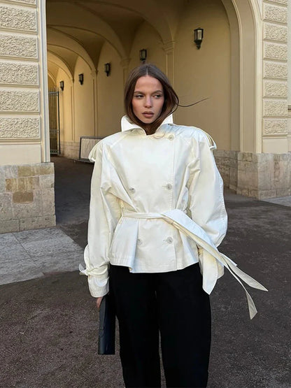 Élégant trench-coat femme col montant