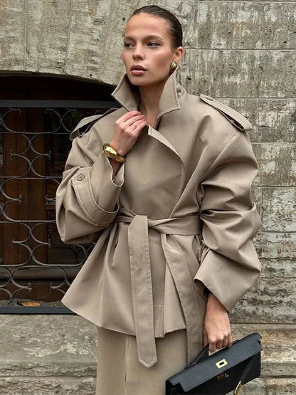 Manteau trench-coat surdimensionné avec ceinture