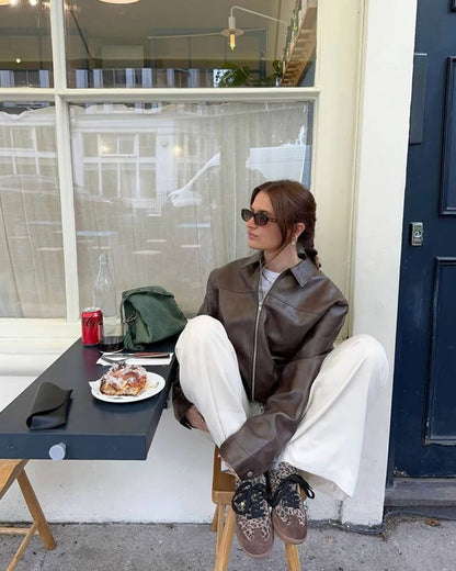Veste en cuir végane femme élégante
