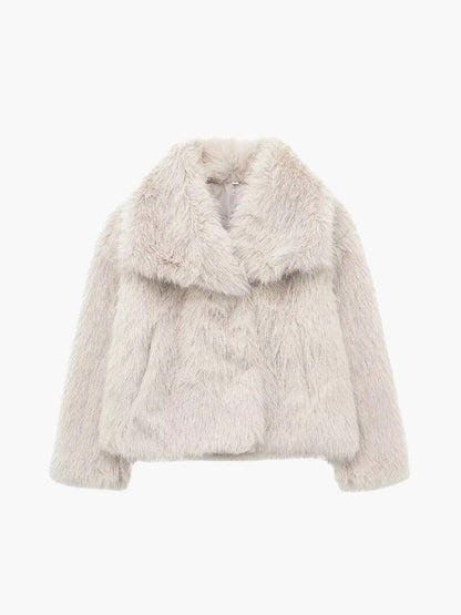 Manteau élégant en fausse fourrure végétalienne pour l'hiver