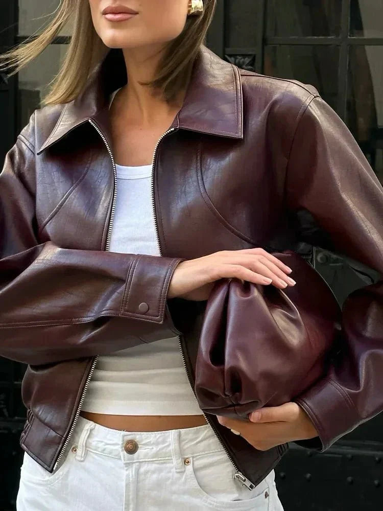 Blouson en cuir rouge pour femme