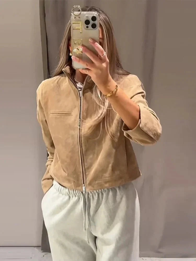 Blouson en cuir femme col montant coupe moderne