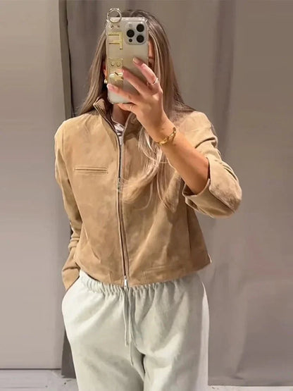 Blouson en cuir femme col montant coupe moderne