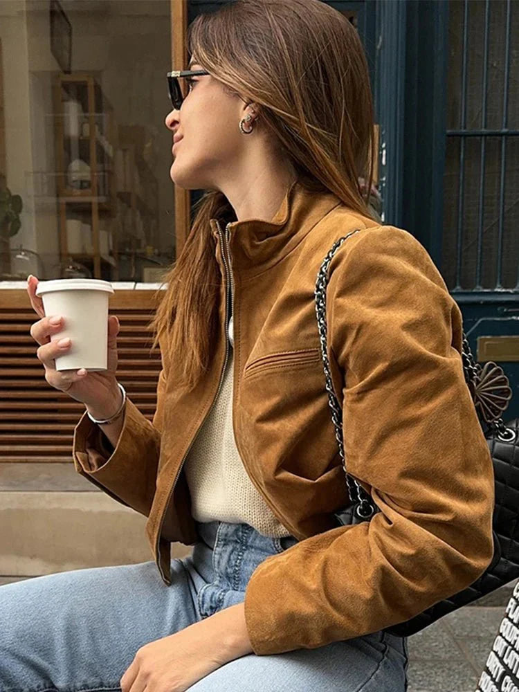Blouson en cuir femme col montant coupe moderne