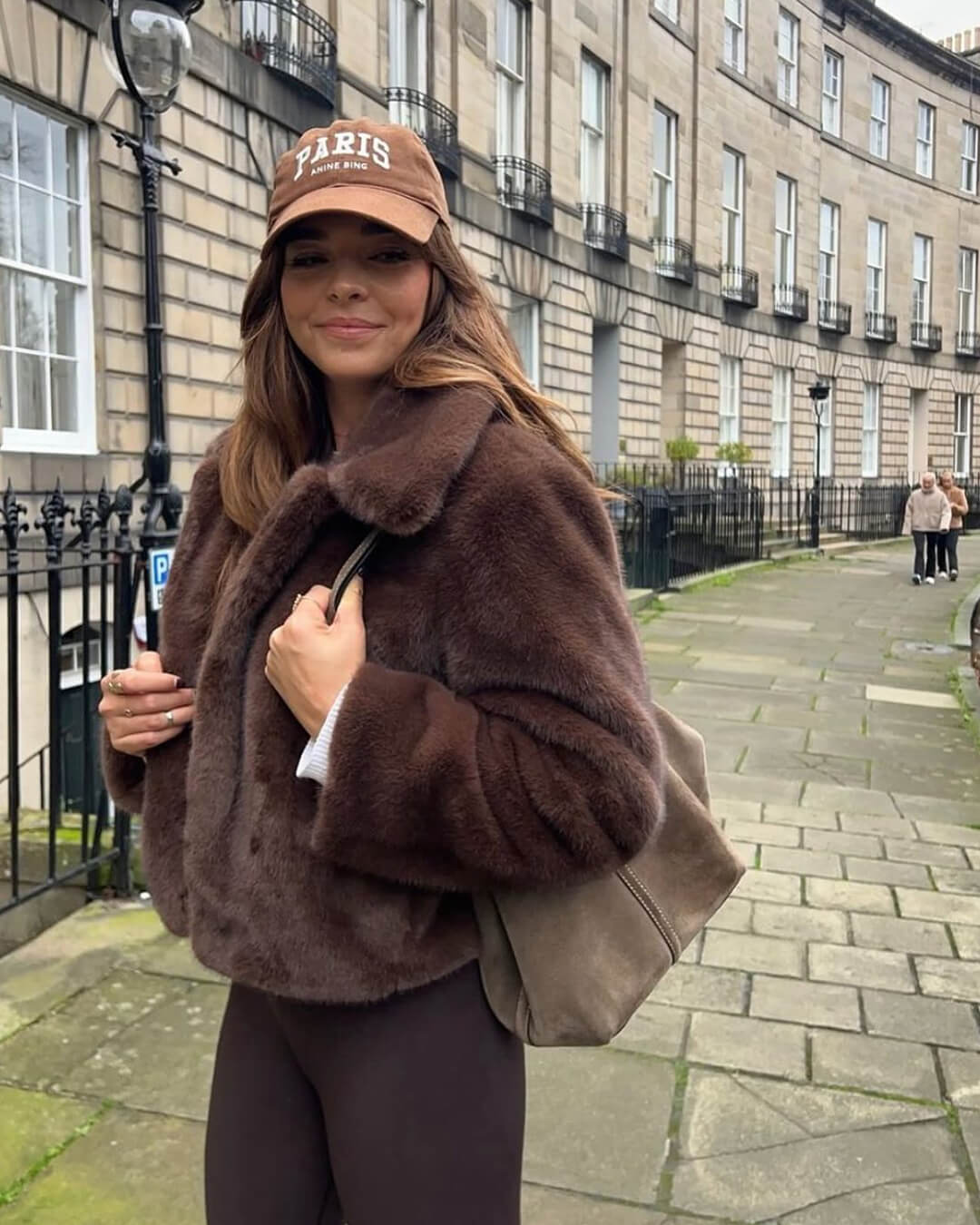 Parka élégante en fausse fourrure pour femme