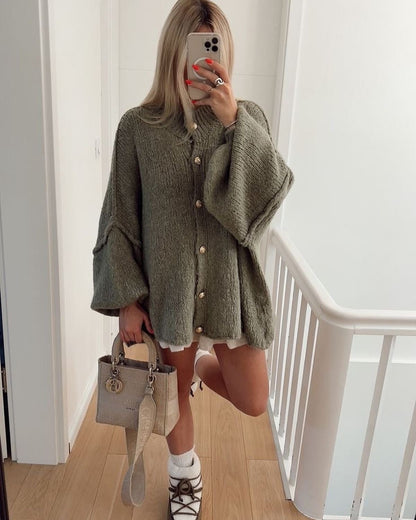 Le cardigan ennuyeux est devenu :
Cardigan élégant pour femme