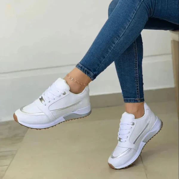 Chaussures de randonnée confortables à semelles plates
