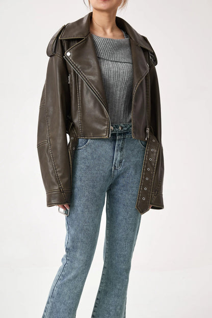 Blouson en cuir court style motard aspect vintage