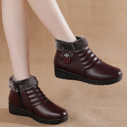 Bottes femme modernes avec doublure en fausse fourrure