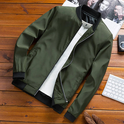 Vêtements de printemps pour hommes : élégants et variés