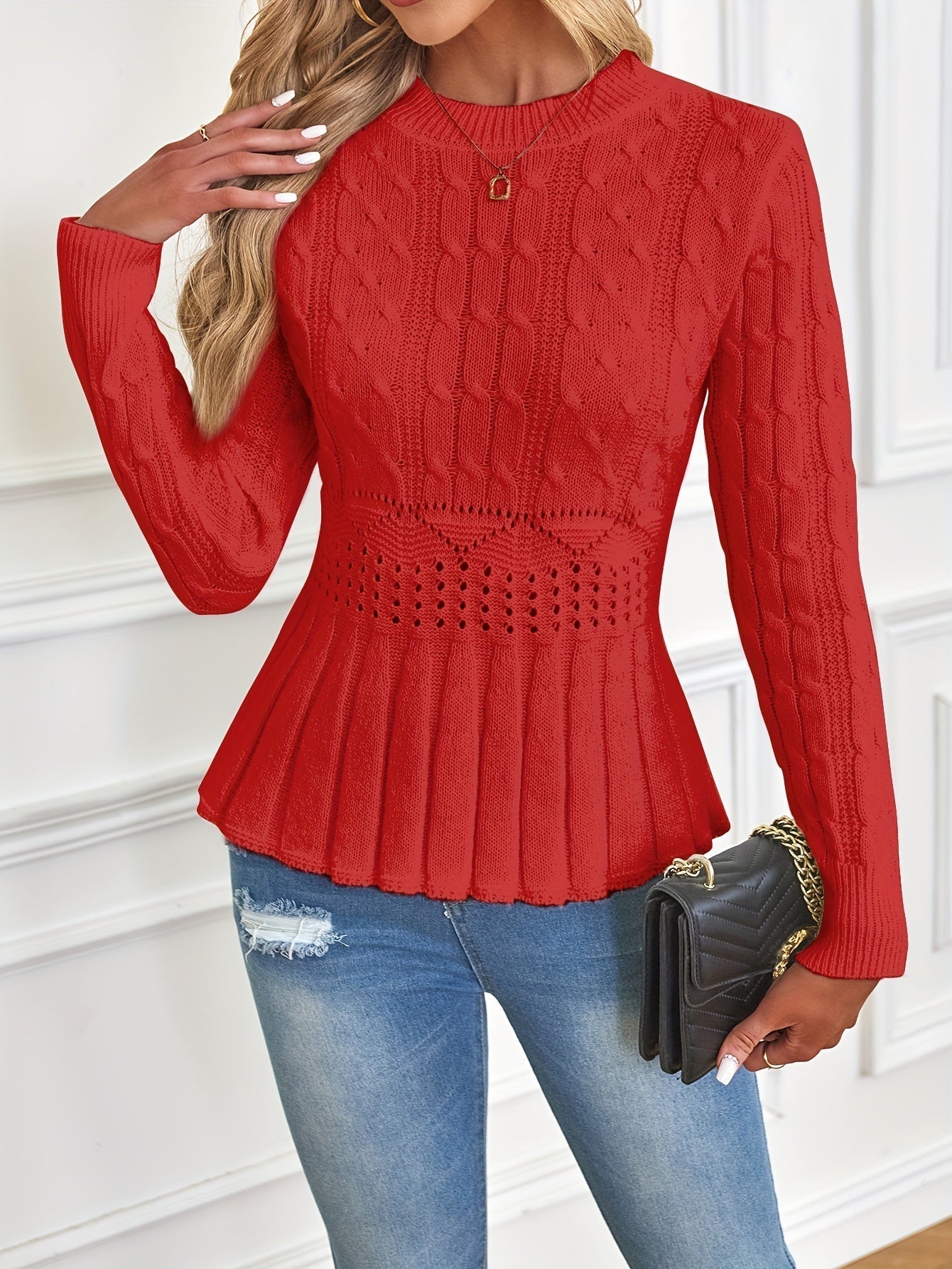 Pull col rond classique en maille torsadée