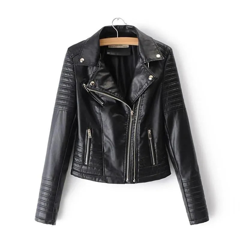 Blouson en cuir élégant pour femme, design tendance