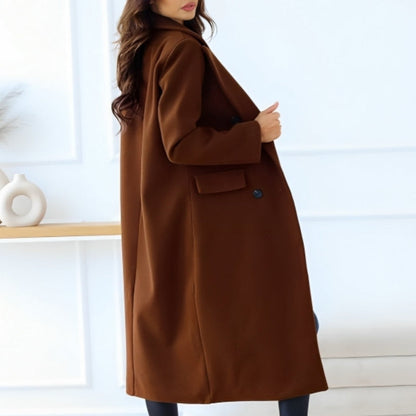 Vêtements élégants pour femmes - Manteau long en laine mélangée avec boutons et poches à rabat