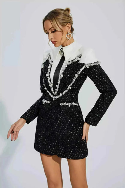 Chic Minikleid Bouclé Tailliert mit Perlen und Kragen - IdealeKleiden