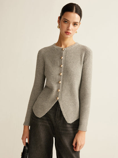 Pull femme boutonnage haut moderne