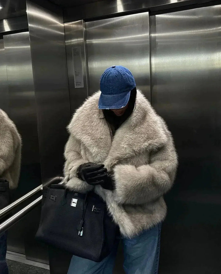 Veste élégante en fausse fourrure pour femme