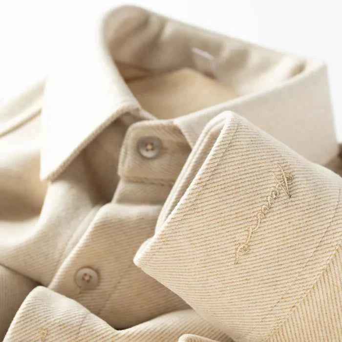 Chemise classique homme élégante cintrée