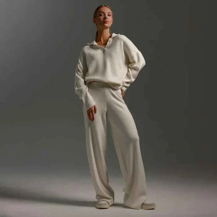 Ensemble classique deux pièces pull et pantalon large